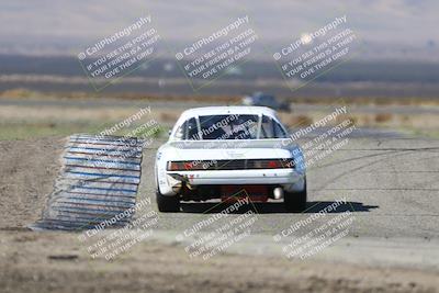 media/Oct-26-2025-CalClub SCCA (Sun) [[8ce1e69566]]/Group 2/Grapevine/